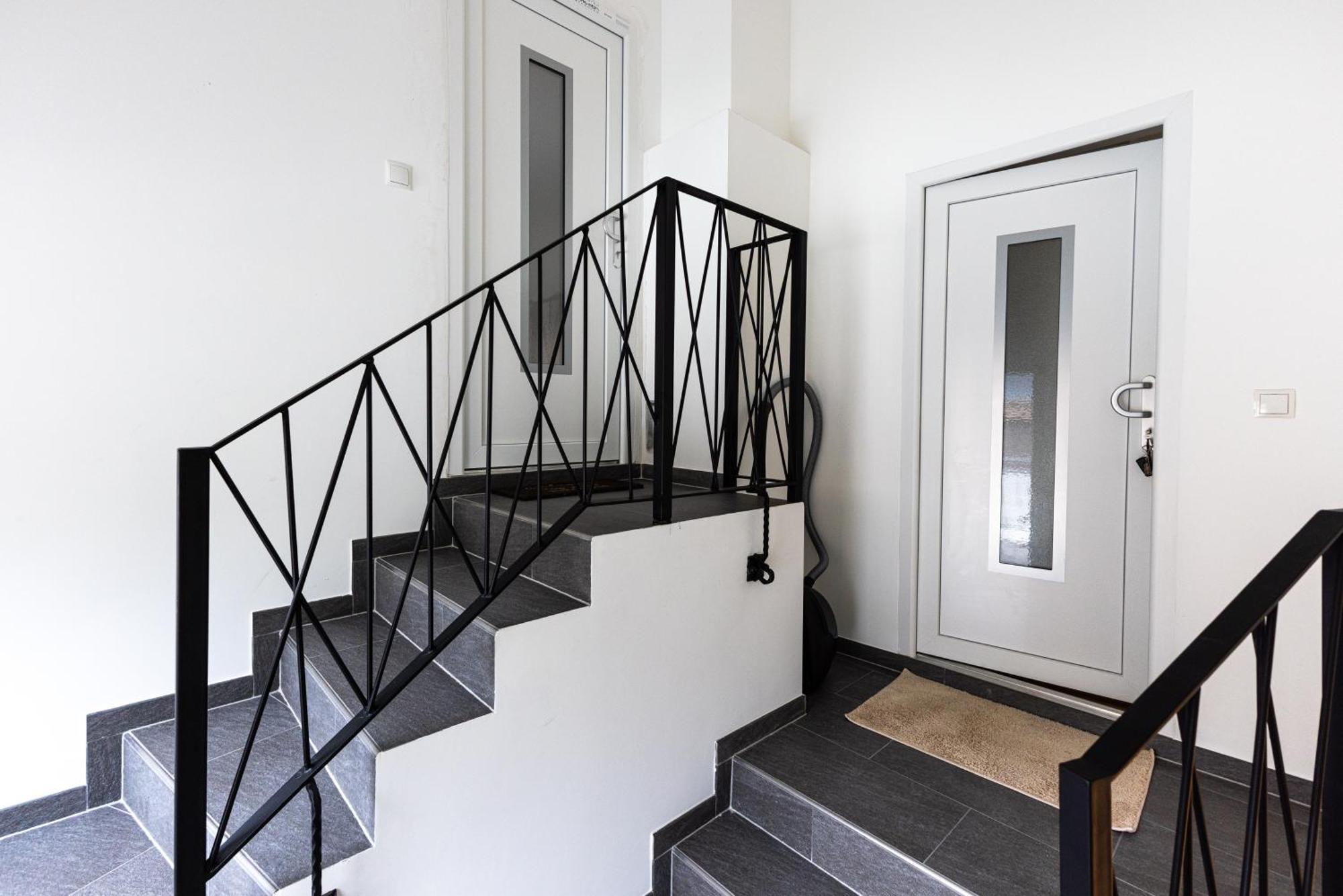 Design-Ferienwohnung Mayschoss Wifi Zentral Smart Екстер'єр фото